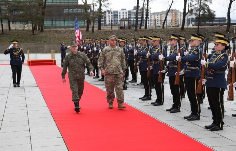 Iowa Muhafız Komutanı Yüksek Askeri Törenle Kabul Edildi