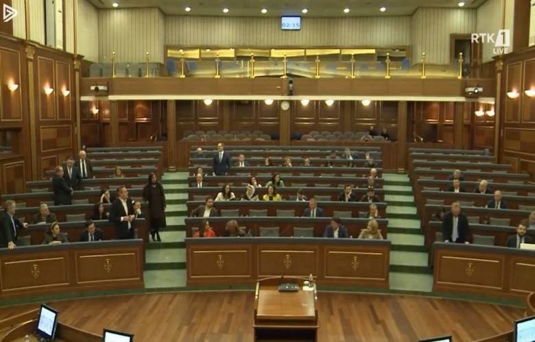 Muhalefet Kurti'nin Meclis’te Hazır Bulunmasını İstedi