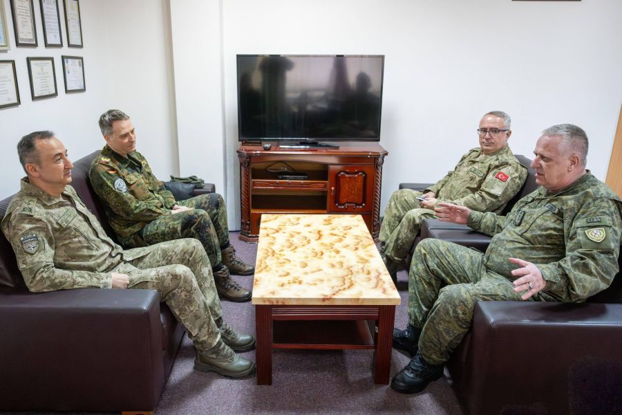 KFOR Komutanı Ulutaş’tan KGG’nin Arama-Kurtarma Eğitim Merkezi'ne Ziyaret