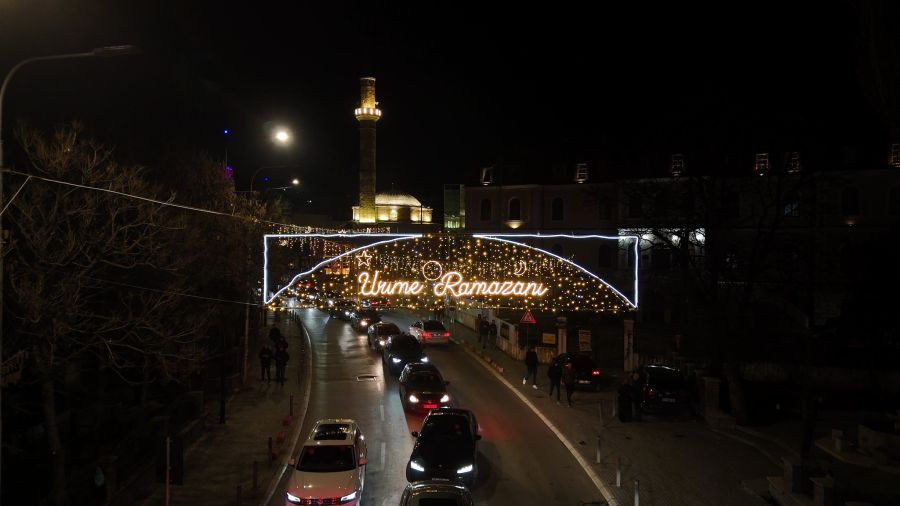 Priştine, Ramazan Ayı İçin Işıkları Yaktı