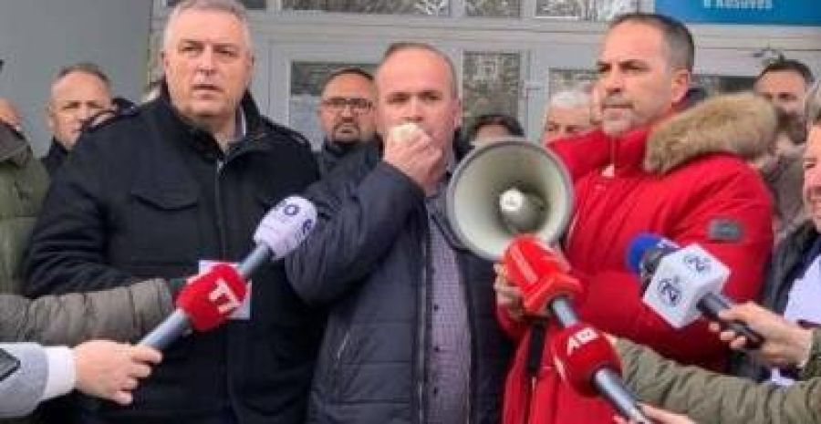 Maaş Katsayısından Memnun Olmayan QKUK Sendikası Protesto Düzenledi