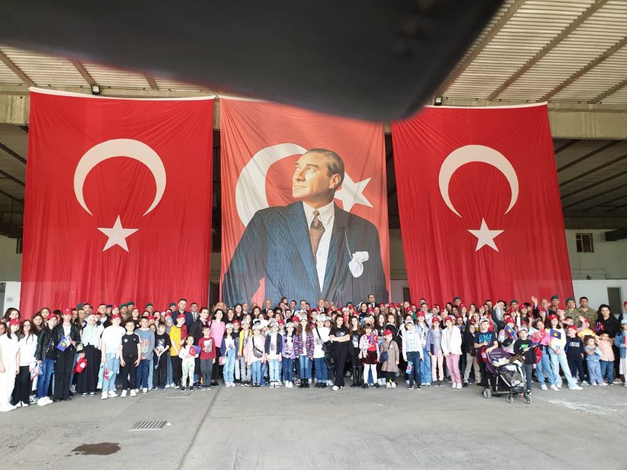 Mehmetçik’te Bayramlaşma ve 23 Nisan Programı