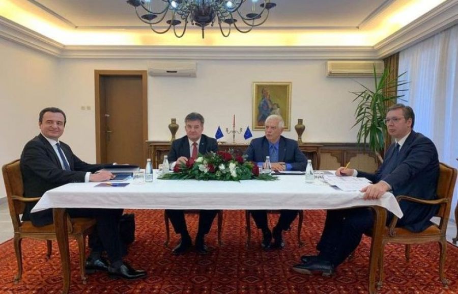 Birlik Tüzüğü, Brüksel'deki 2 Mayıs Toplantısı Konusu