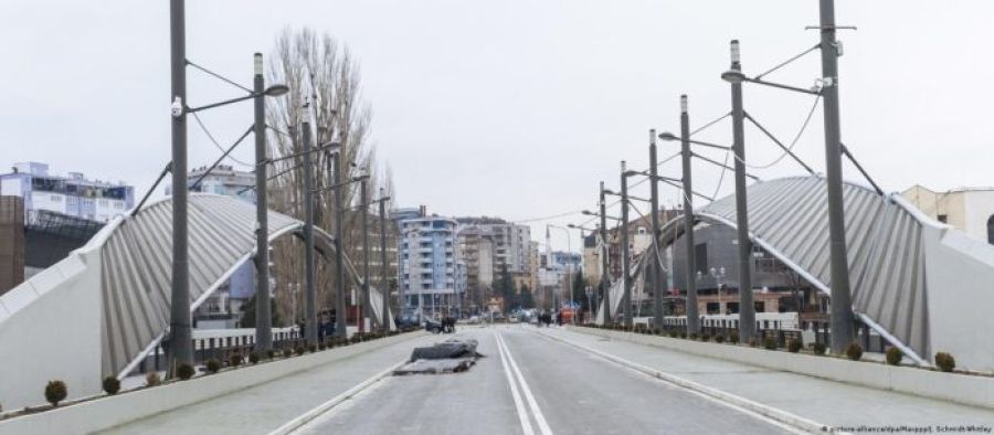 Kuzey Mitroviça Meclisi, İbre Köprüsünün Ulaşıma Açılmasını Karara Bağladı