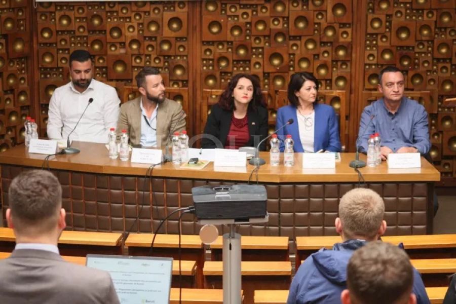 Çağrı Merkezlerinde 30.000 Kişi Çalışıyor