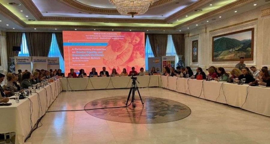 Cinsiyet Eşit(siz)liği; Hükümet, Kadınlar için Çalıştığını İddia Ediyor