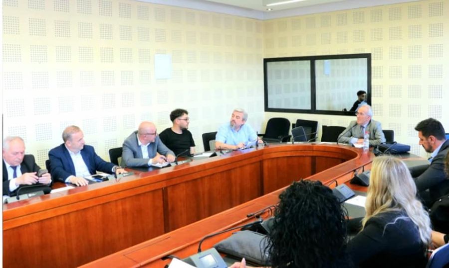 Milletvekili Kervan, Gilan ve Mitroviça Türkleriyle  İlgilenilmesini Talep Etti