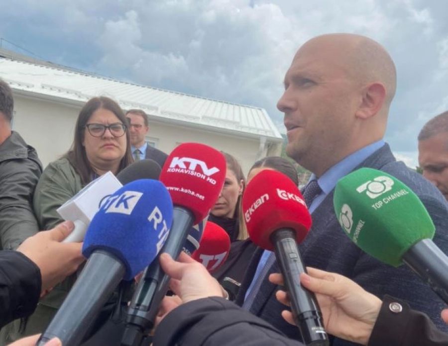 Dünkü Hareketle Kosova, Avrupa Birliği'ne Yaklaşamaz