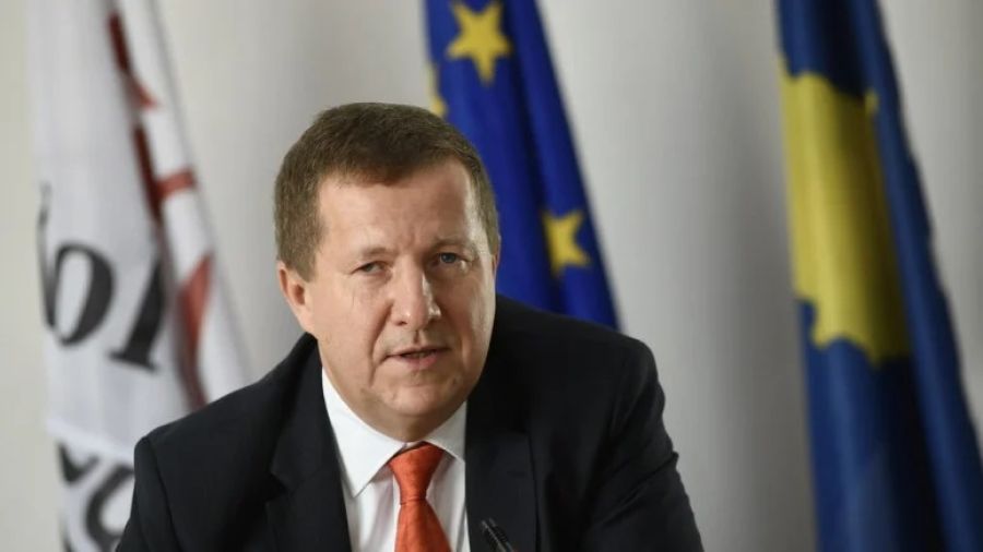 Szunyog, Cramon ile  Kosova Kuzeyindeki Durumu Görüştü