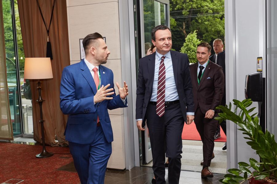Kurti, Bratislava’ya Gitti-Kosova’nın Geleceği Hakkında Konuşacak