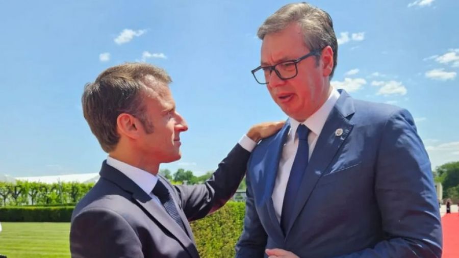 Vuçiç, Kosova Konusunda Sırbistan’a Verdiği Destek İçin Macron’a Teşekkür Etti