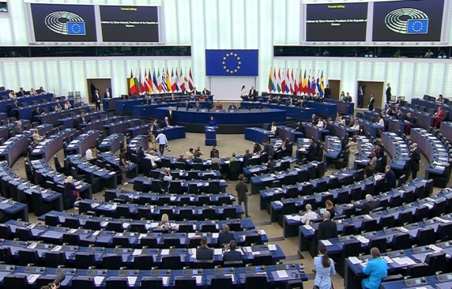 Avrupa Parlamentosunda İlk Kez Kosova Milli Marşı Söylendi