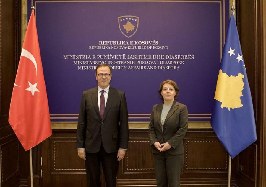Büyükelçi Angılı Kosova Dışişleri Bakanı Gervalla ile Görüştü