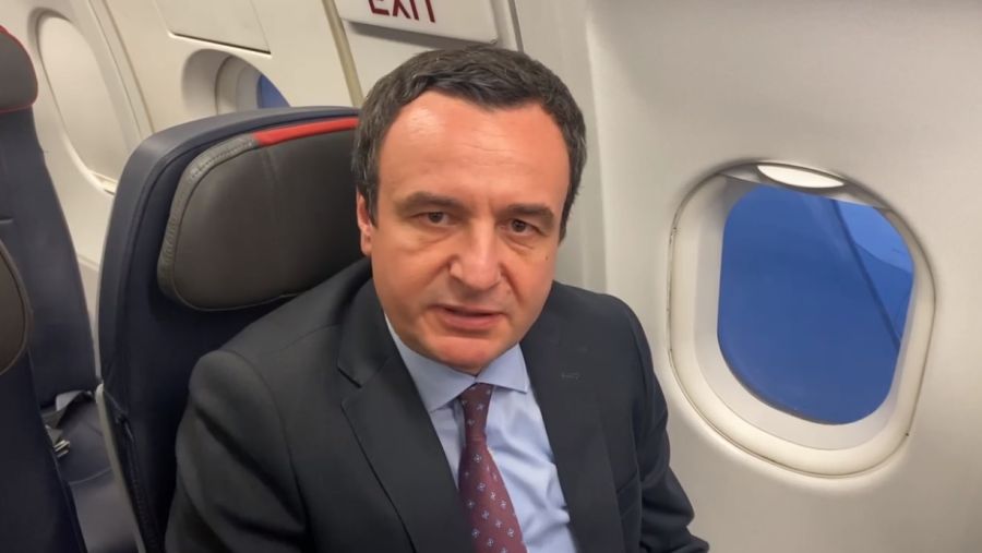 Kurti,   Vatikan’a Gitti