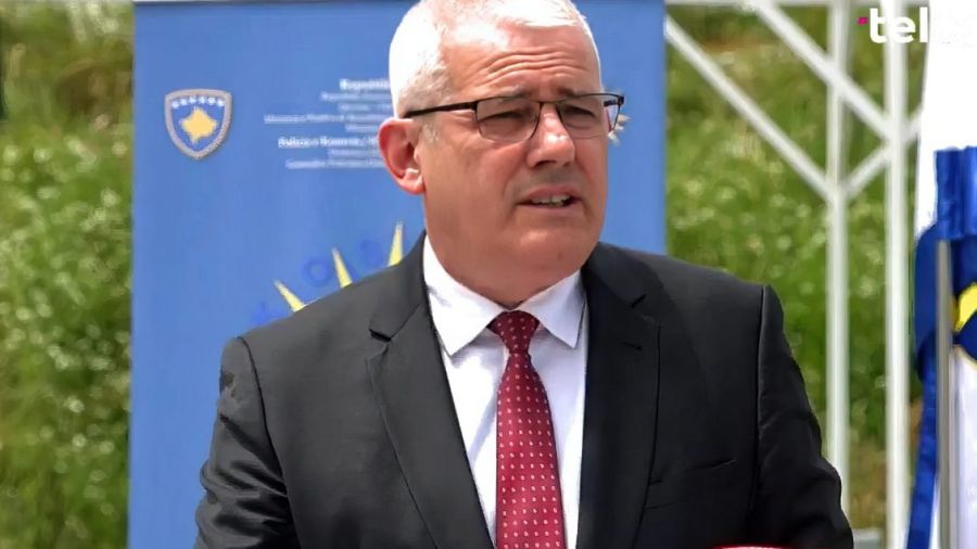 Zveçan’da El Konulan Silahlar, Bugün Basın Toplantısında Kamuoyuna Gösterildi