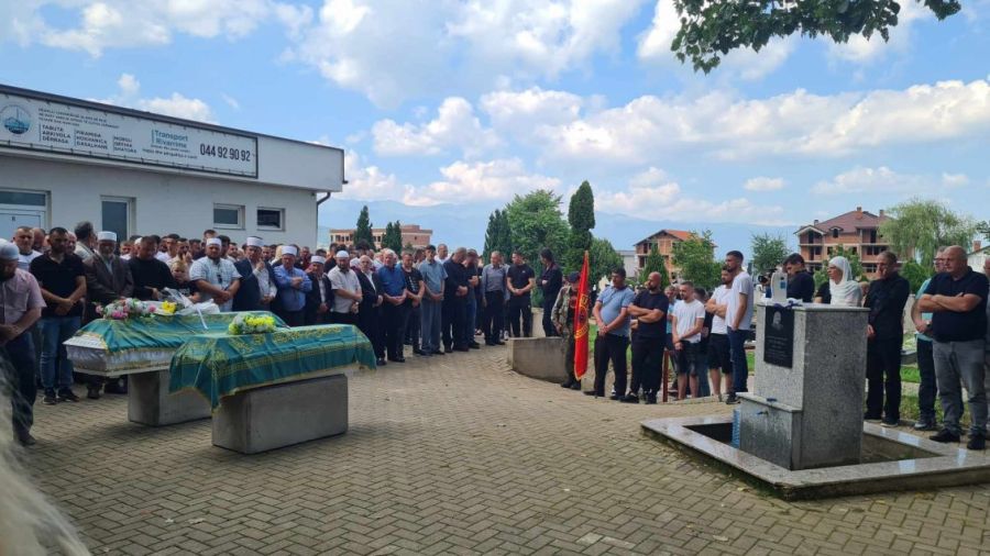 Selde Hayatını Kaybeden Anne ve Oğlu İpek’te Toprağa verildi