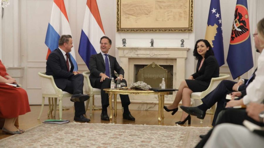 Hollanda ve Lüksemburg Başbakanlarının Kosova’da Görüşmeleri Başladı