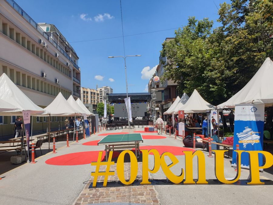 Kosova Değerlerinin Tanıtılmasında Önemli Rolü Olan Yaz Üniversitesi