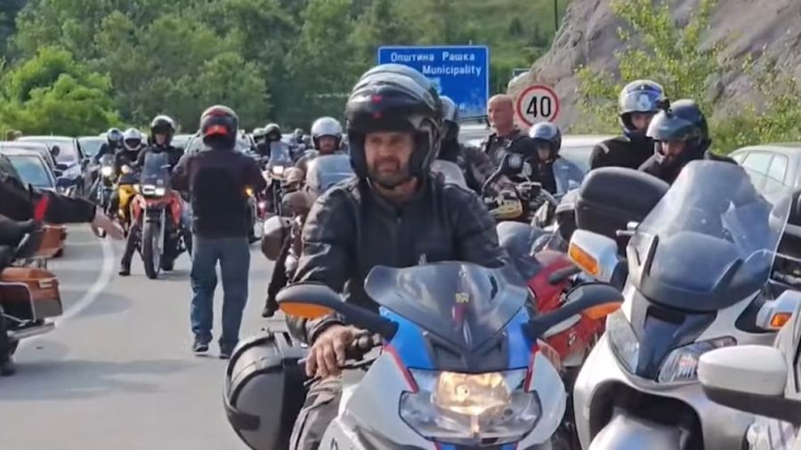 Motosikletçiler Jarinje'deki Sınır Noktasında Geri Çevrildi