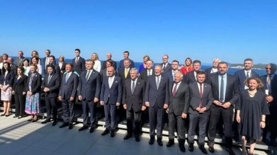 Dubrovnik Forumuna Kosova da Katılıyor