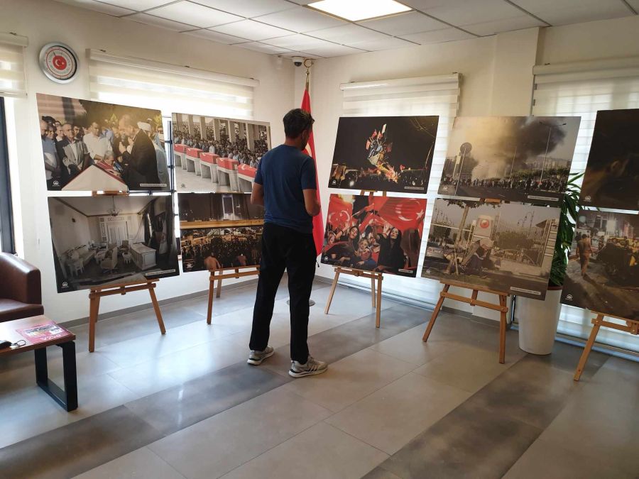 Prizren Başkonsolosluğu’nda 15 Temmuz Fotoğraf Sergisi Açıldı