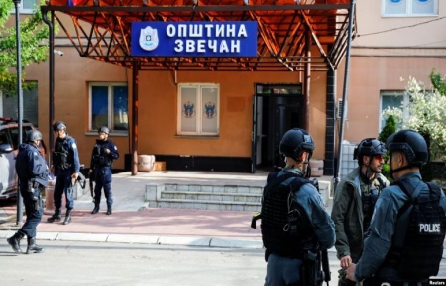 Polisin Yüzde 25'inin Kuzeyde Belediye Binalarından Çekilmesi Sona Erdi