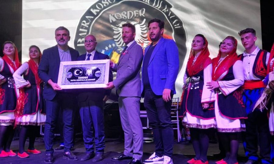 BAFRA KOSOVALILAR DERNEĞİ MUHTEŞEM BALKANLAR GECESİNDE BALKANLARI BULUSTURDU.
