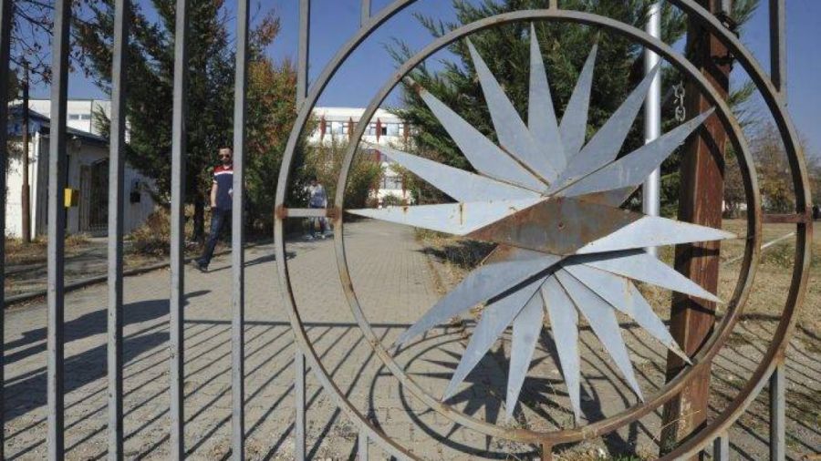 Ferizovik Sağlık Müdürü'nün Oğlu, Tıp Fakültesi'ne Topluluklar Kontenjanından Kabul Edildi
