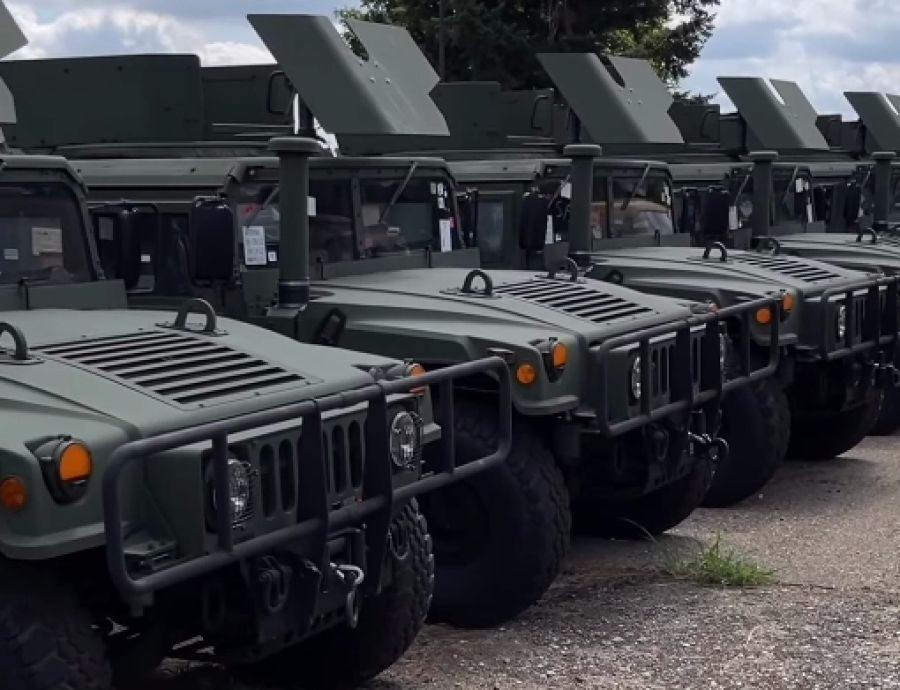 ABD Sırbistan’a, 66 ‘Humvee’ Zırhlı Aracı Teslim Etti