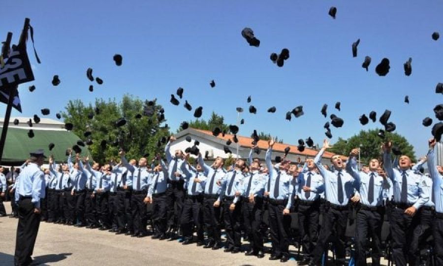 Kosova Polisi’nde Göreve Yeni Başlayan Sırp Polisleri’ne Karşı Tehditler