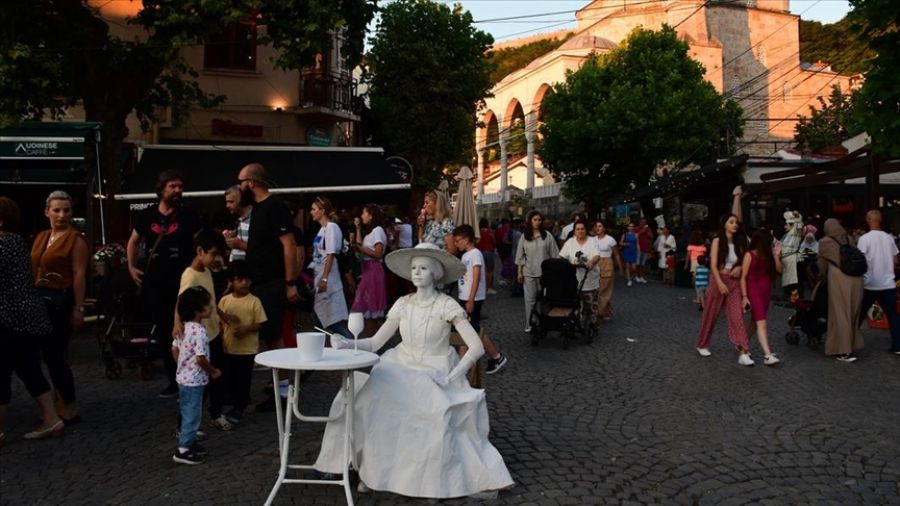 Kuzey Makedonyalı Sanatçılar Prizrenlilerin İlgi Odağı
