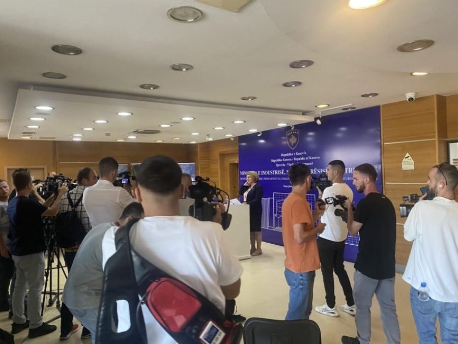Medya Temsilcileri Bakan Hajdari’yi Boykot Etti