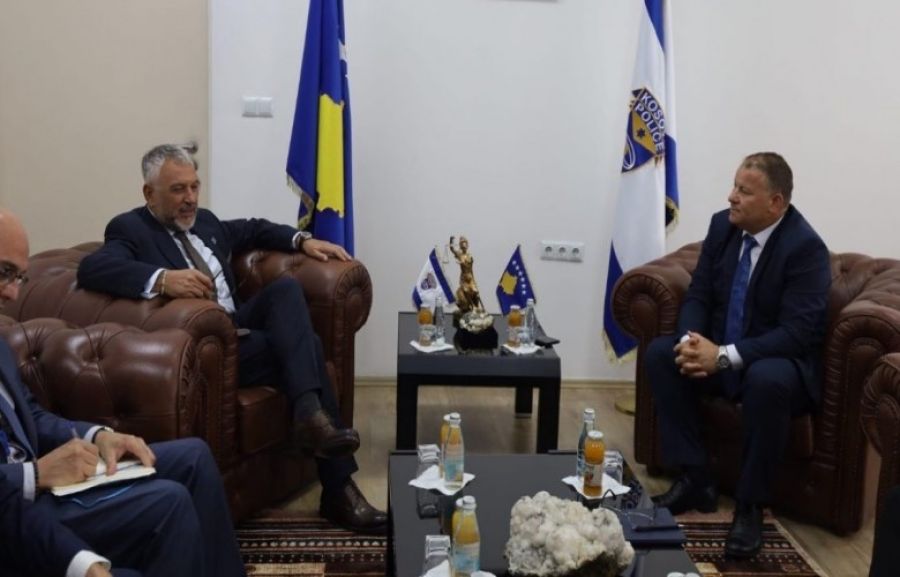 Emniyet Genel Müdürü, KFOR Komutanı ve EULEX Şefi ile Görüştü