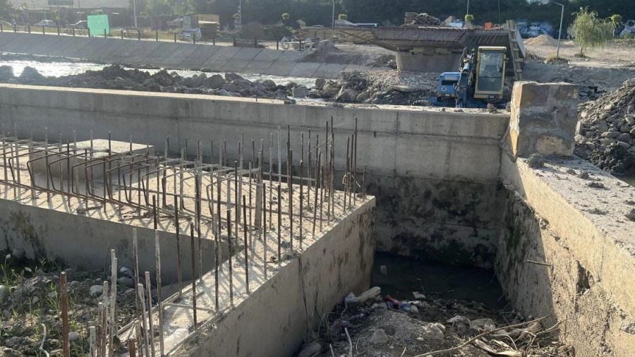 Mitroviça’da İbre Deresi Kurudu