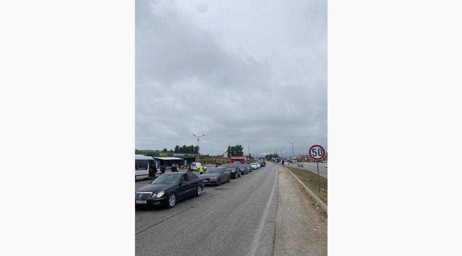 Şimdi Ülke Çıkışında Uzun Kuyruklar
