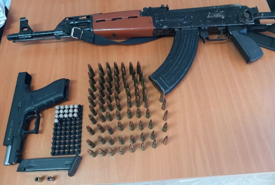 Priştine’de 5 Adet Silah Ele Geçirildi