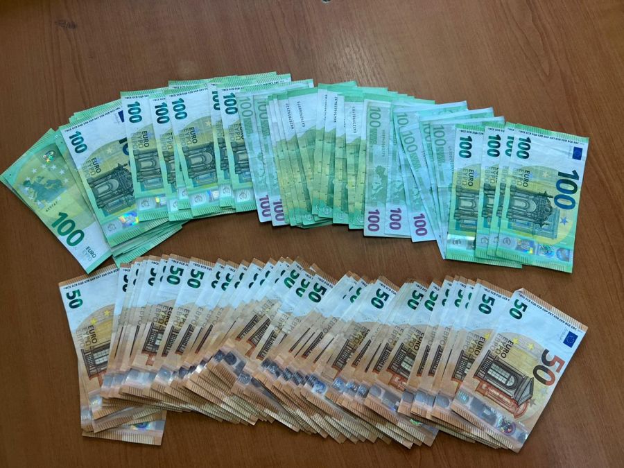 Vatandaş, Bulduğu 8 Bin Euroyu Polise Teslim Etti