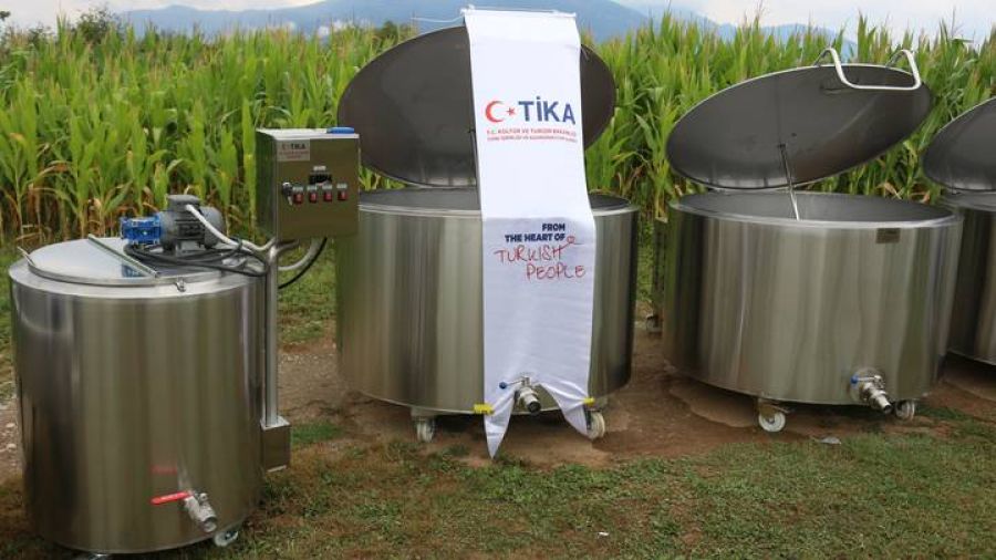 TİKA’dan İpek ve İstog Boşnak Çiftçilerine Destek