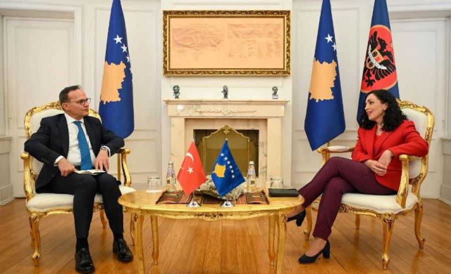 Osmani, Türkiye Cumhurbaşkanı Erdoğan’ı Kosova Ziyaretine Davet Etti