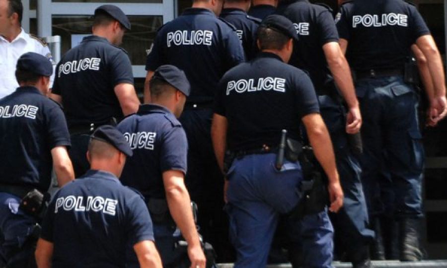 Maaşlardan Memnun Olmayan Kosova Polisi Bugün Protestoda