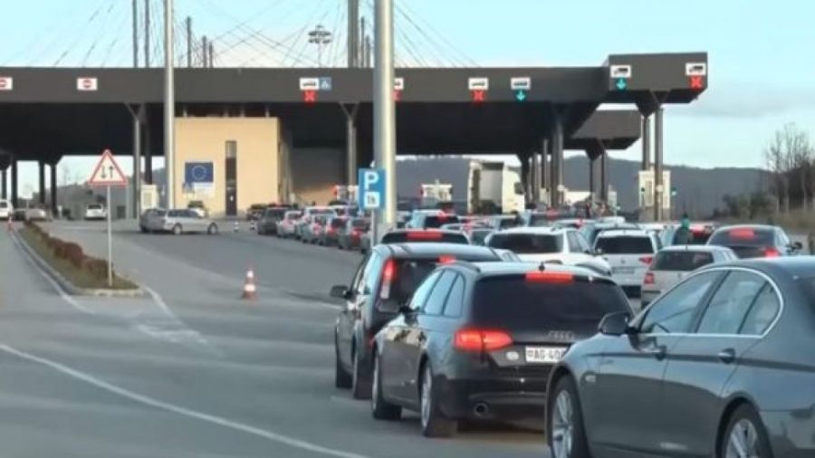 Merdare’de 2 Saat Bekleniyor, Polis’ten Çağrı