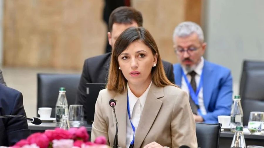 Anayasa Mahkemesi, Adalette Reformları Engelliyor