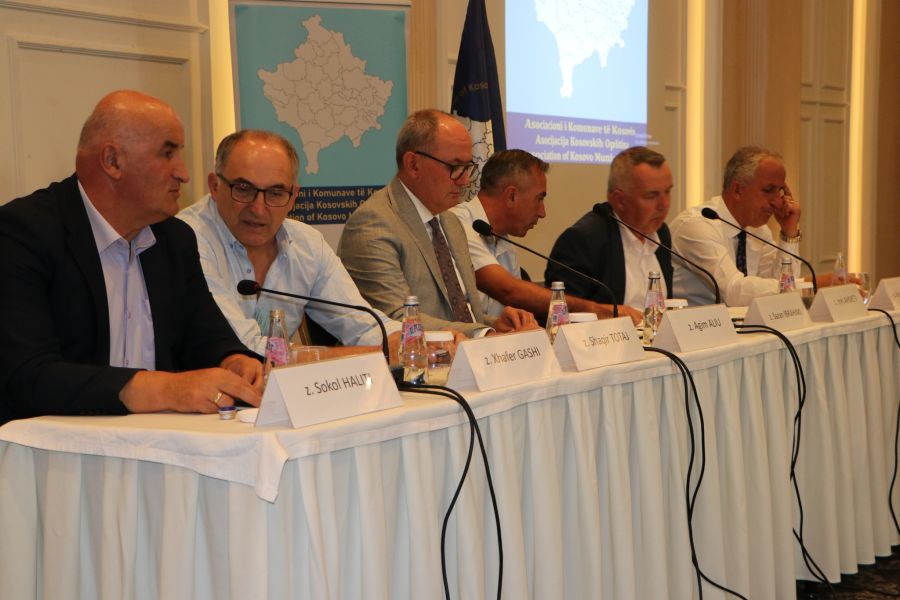 Kuzey Mitroviça Kosova Belediyeler Birliği'ne Katıldı