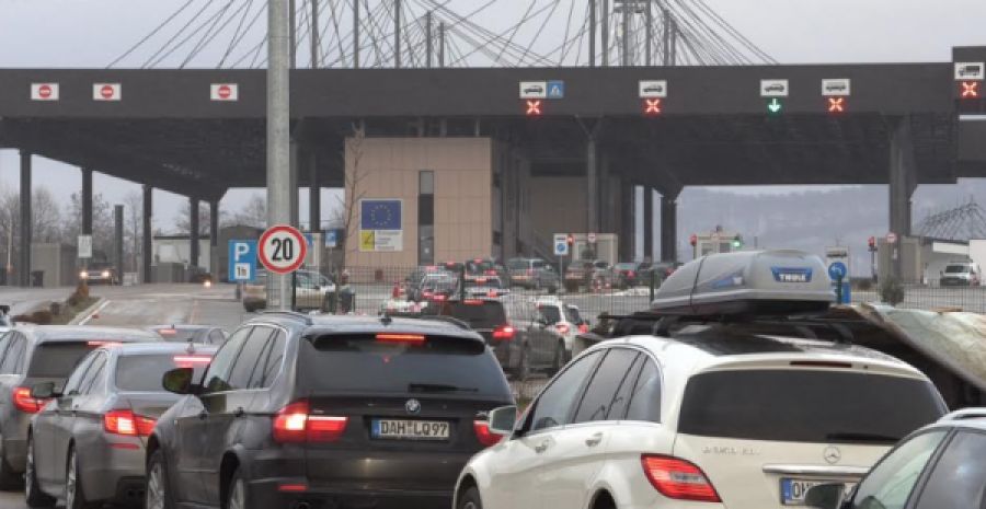 Merdare’de Çıkışta 1 Saat Beklemek Gerekiyor