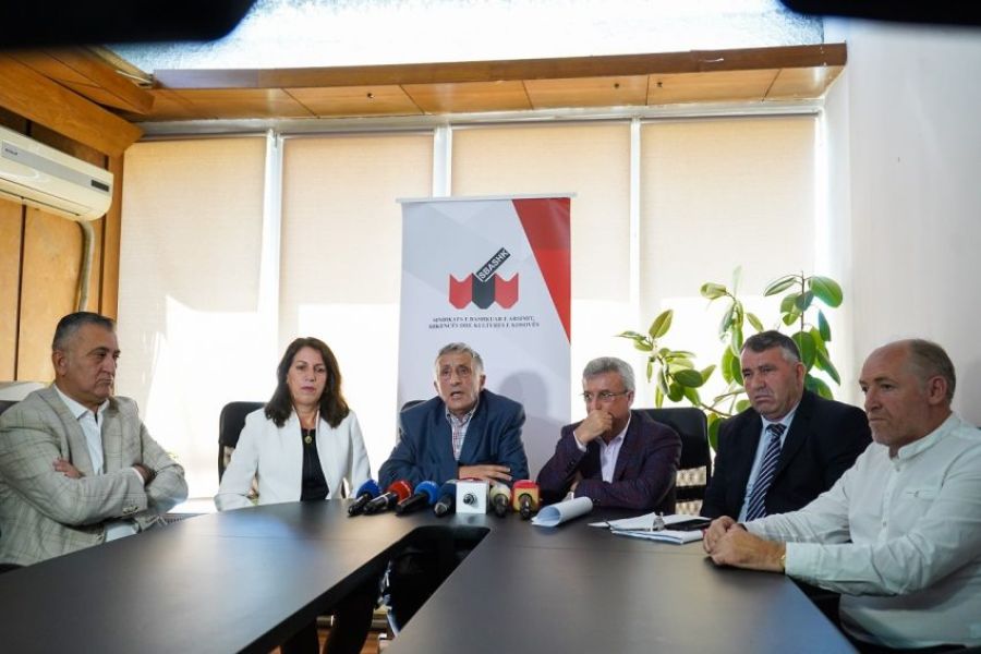 SBASHK, Yeni Ders Yılının Başlangıcını Tebrik Etti ve Eğitim Bakanlığını Eleştirdi