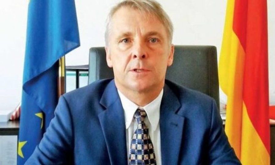 Kosova ve Sırbistan’a Net Çağrı