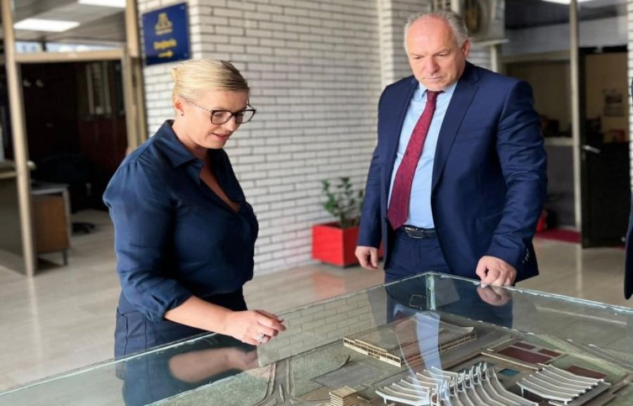 Damka, Gençlik Sarayı'ndaki Akdeniz Oyunları'nın İhtiyaçlarından Bilgilendirildi