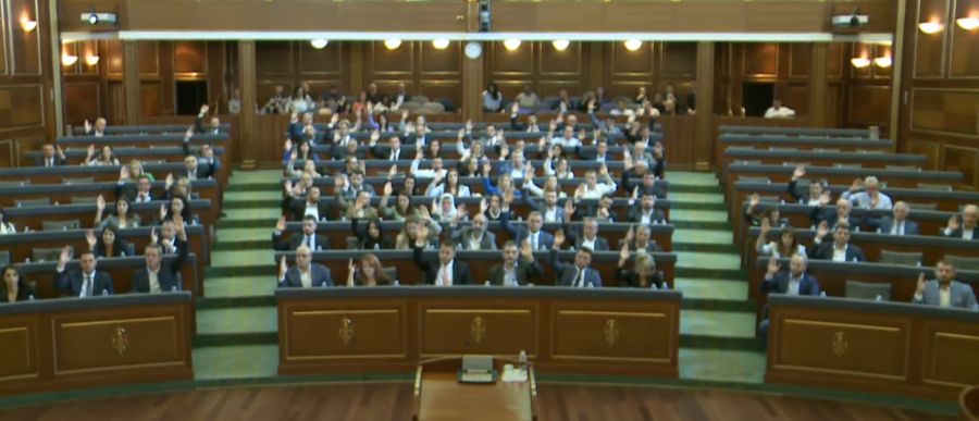 Kosova Meclisi, Sırbistan'ın Kosova Polisine Yönelik Terör Saldırısını Kınayan Kararı Onadı