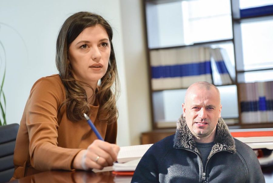 Radoiçiç Hakkında Uluslarararsı Yakalama Kararının Çıkarılmasını Bekliyoruz