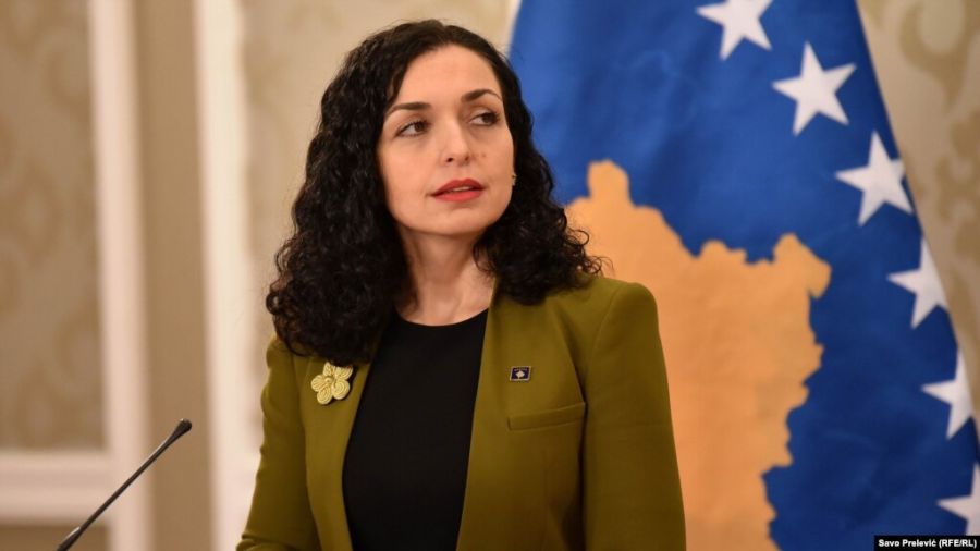 Mevkidaşına İki Almanya’nın Birleşmesi Günü’nü Kutladı